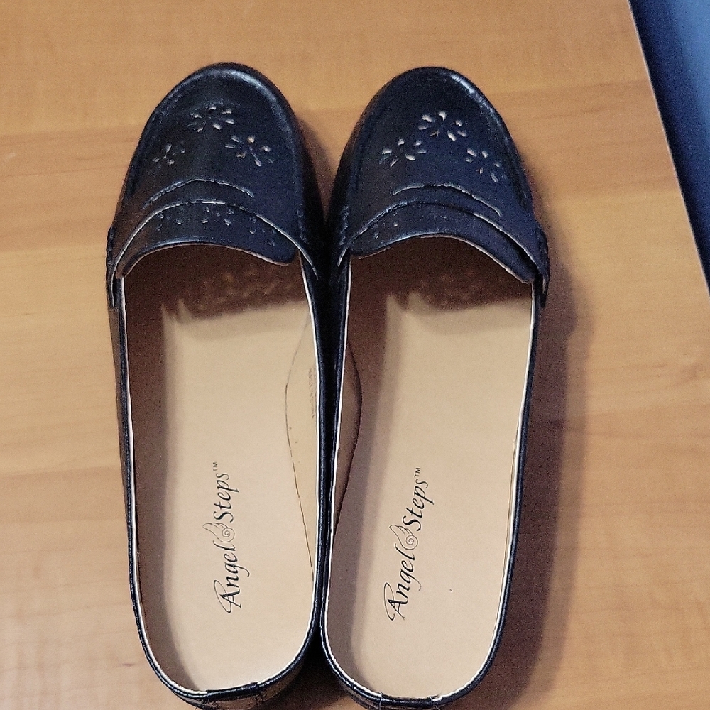 Angel Steps Women's Black Loafers
